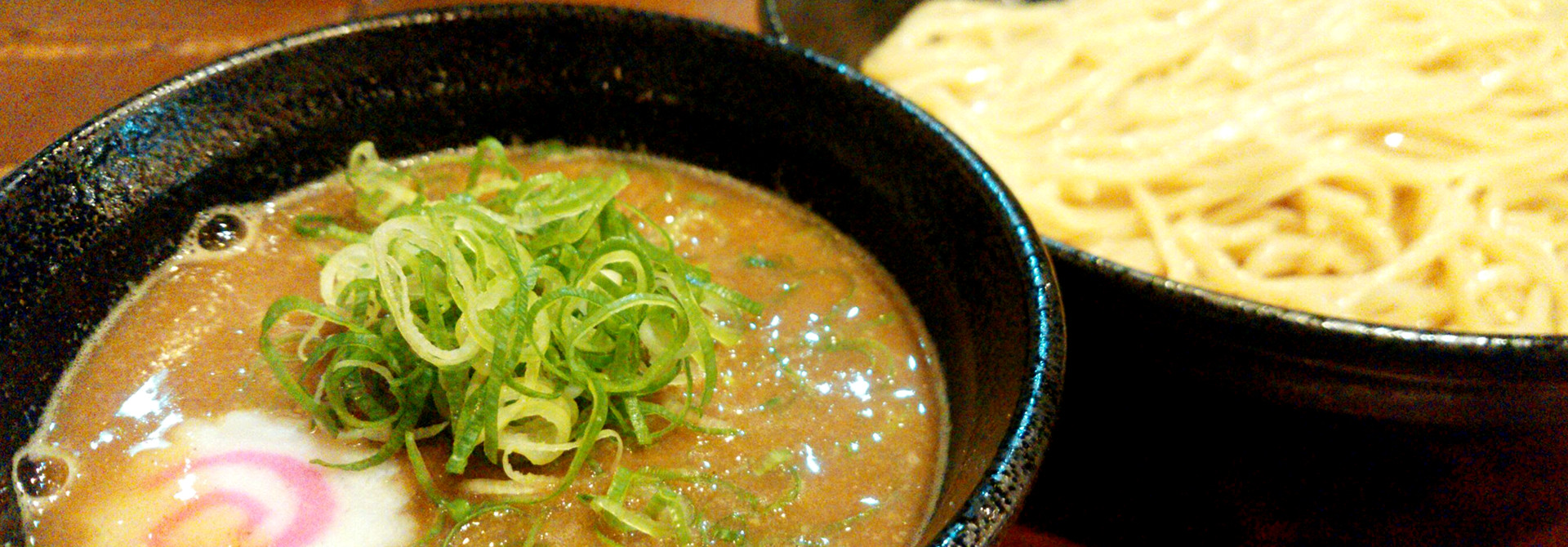 鈴鹿市のつけ麺屋「menkouともや　鈴鹿店」